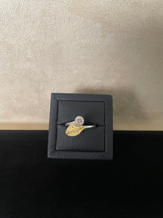 The Dewdrop Leaf Ring