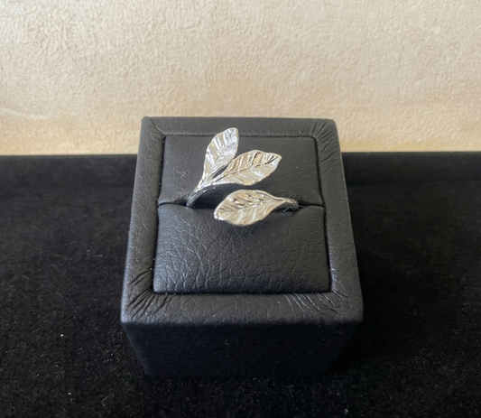 The Twin Willow Wrap Ring